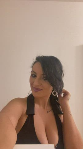 can you put that hard thing in between this tits and explode for me daddy : video clip