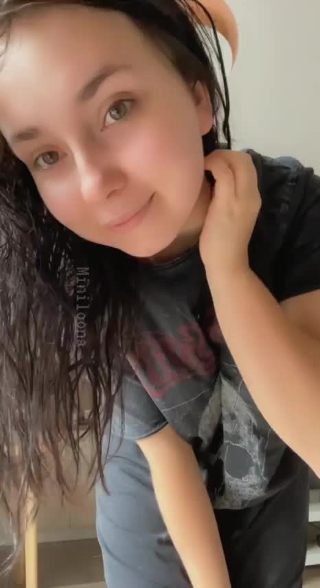 Can you help me with daily creampie? : video clip