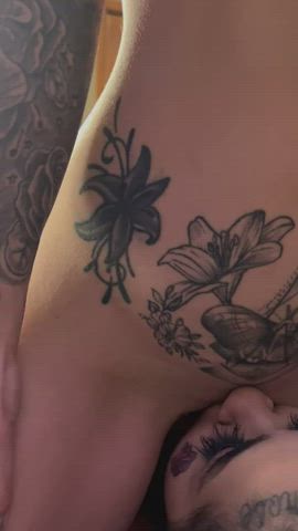 I road her face and came all over it : video clip