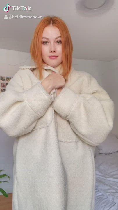 Straight From University To Reddit 🥵💦 : video clip