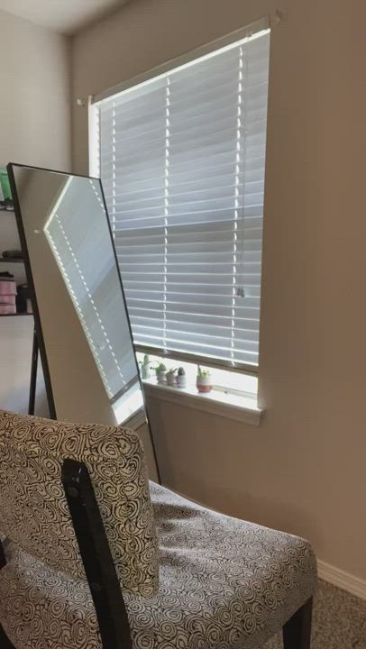 This happens every time I try to study for class... 🤦🏻‍♀️ : video clip