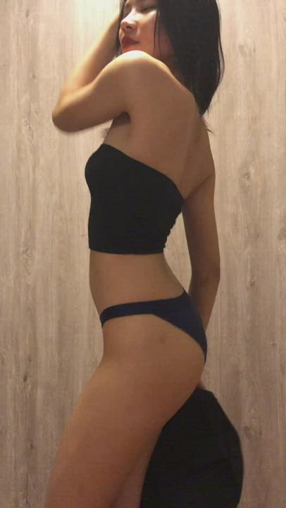 I’m only 19, but I would fuck every older guy on here : video clip