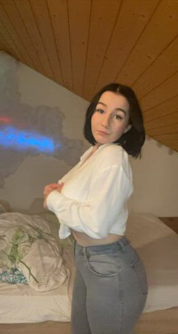 Very insecure about my chubby body… Am I still fuckable? : video clip