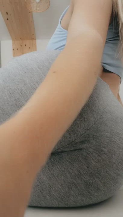Would you slide in Raw?? 🥺 : video clip