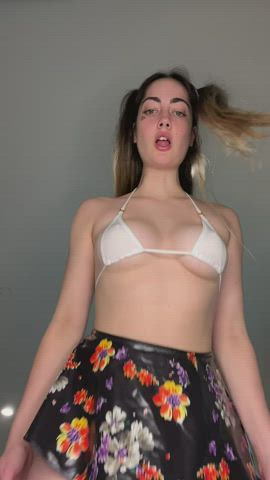 I could sit on your face if you want : video clip
