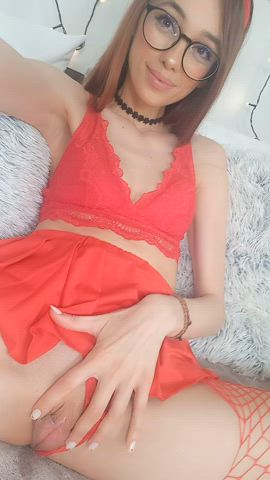 just showing my big pussy : video clip
