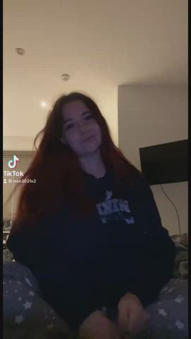 I wonder what would happen if I clicked my fingers again... (20, OC) : video clip