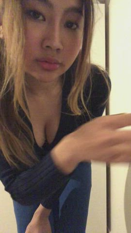 Could you give me a ride? : video clip