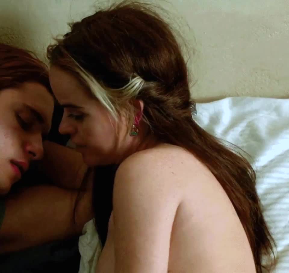 Birthday Babe: Taryn Manning in Orange Is the New Black [S3E10-2015] : video clip