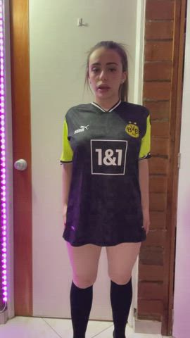 I want play with you balls babe. : video clip