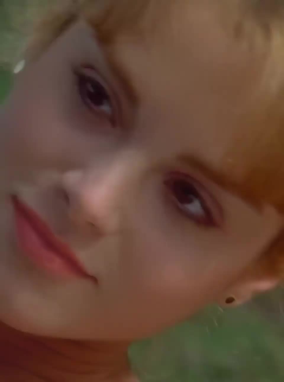 Betsy Russell - Private School (1983) : video clip