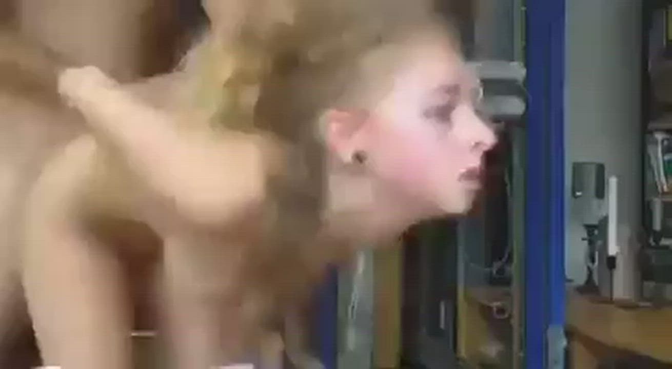Anyone know the name of the girl? She got other vids like this just forgot her name. : video clip
