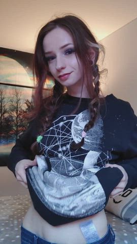Pull on my braids while you breed me : video clip