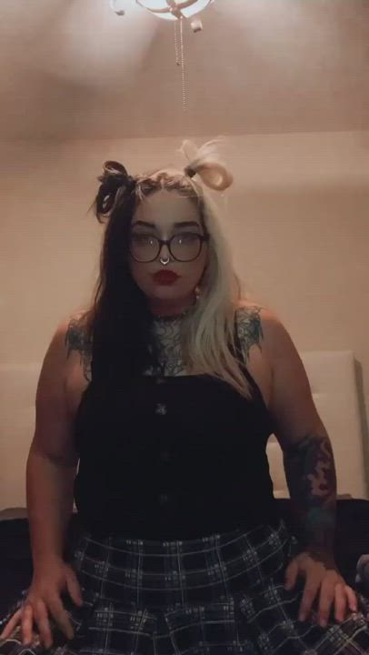 Naughty school girl, reporting for duty : video clip
