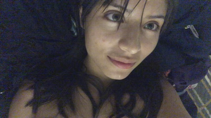 I'm very horny but there's nobody... : video clip