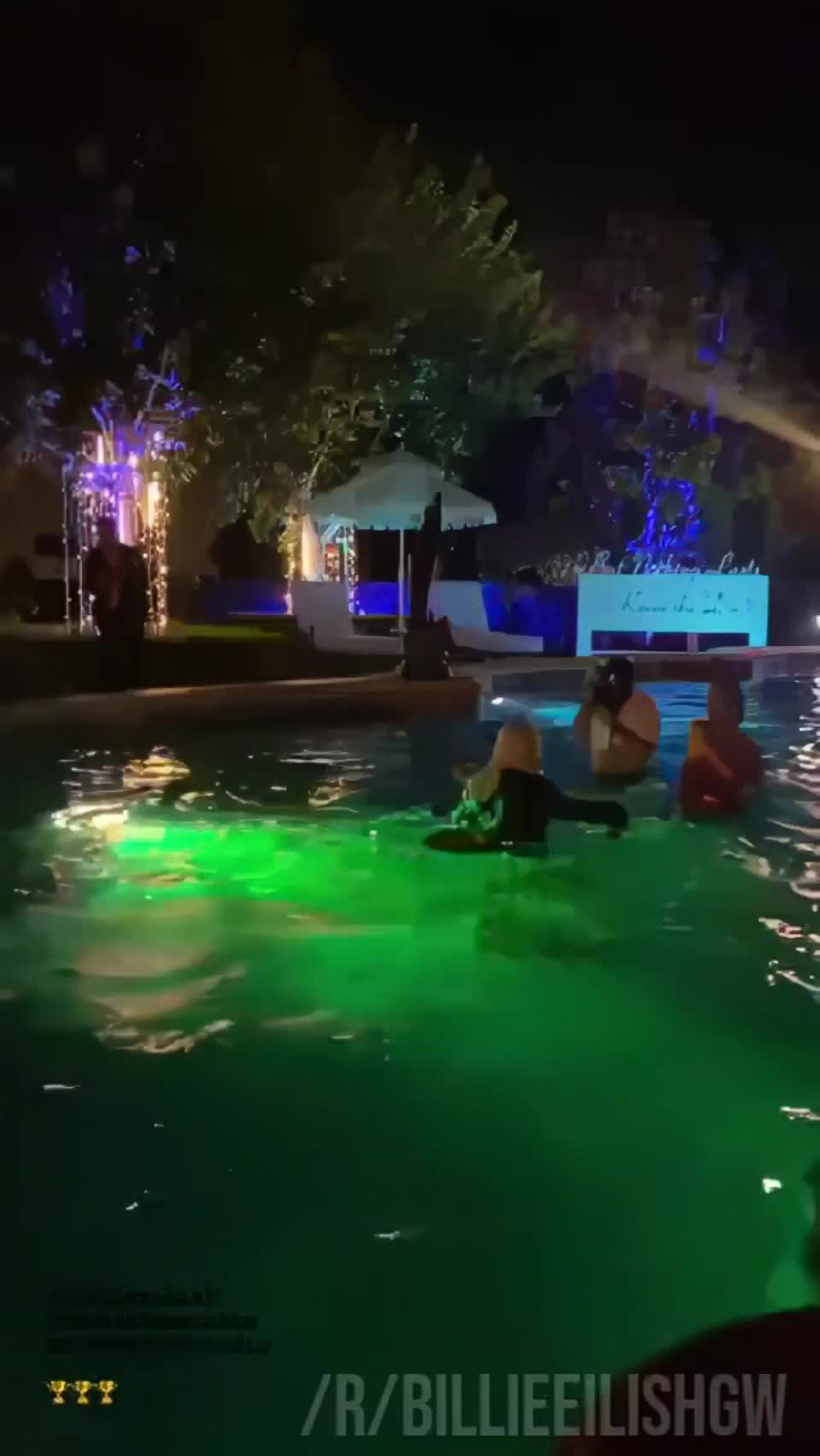 Wet Billie Eilish : video clip