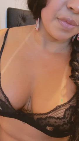 Do you think black suits me? Check out my profile and you can tell me if you like me fully naked 🥰 : video clip