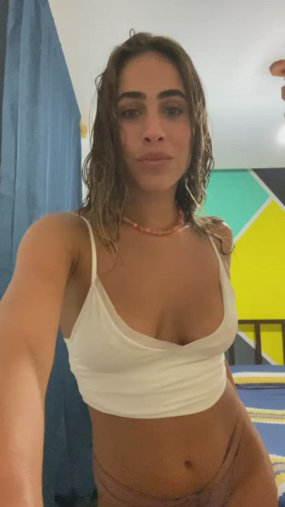 Hi to the same 4 guys wh me stripping half naked 🥰 : video clip