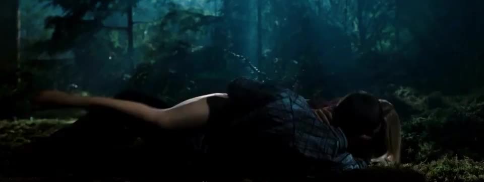 Anna Hutchison in "The Cabin In The Woods" : video clip