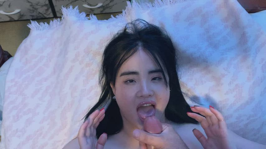 Love to get cummed on : video clip