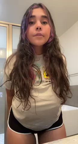 Would you eat my pussy if I ask nicely? : video clip