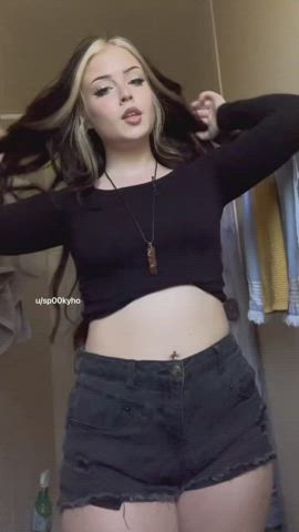 I’m so pale that I basically glow, hopefully I’m still fuckable🙈 : video clip