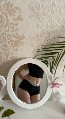 Me in my new gym outfit : video clip