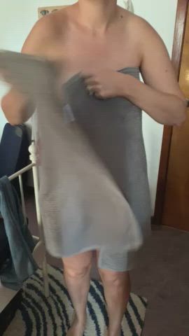 Titty Tuesday?? : video clip