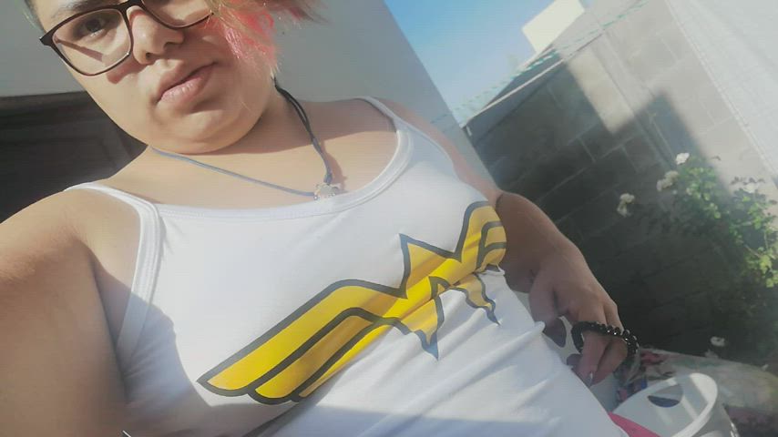 Would you resist grabbing my small tiddies if I flashed you like this? : video clip