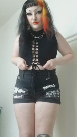 pale & pierced :P : video clip