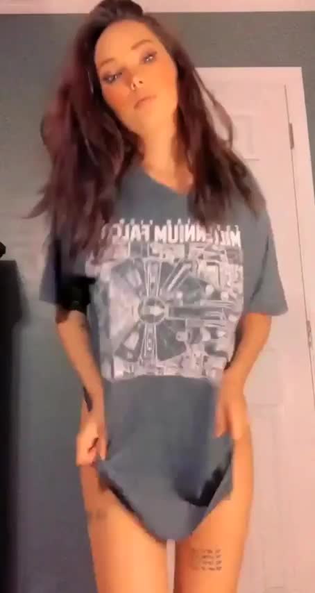 Looking for somone to eat my ass constantly for the next week! : video clip