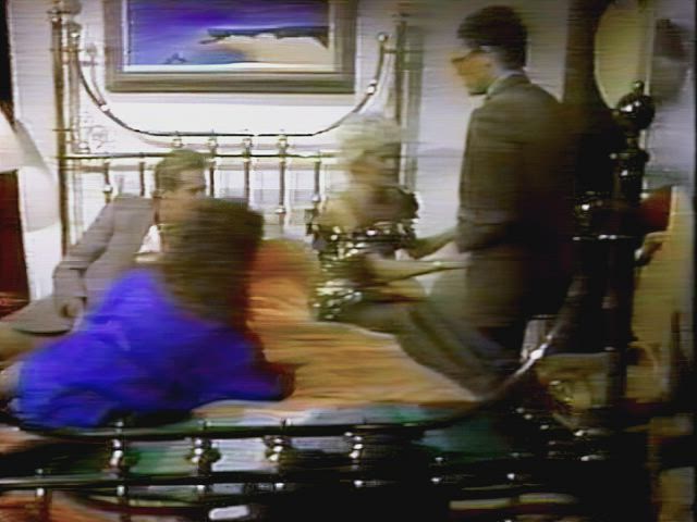 Barbara Dare & Cara Lott- Sophisticated Women (1986) : video clip