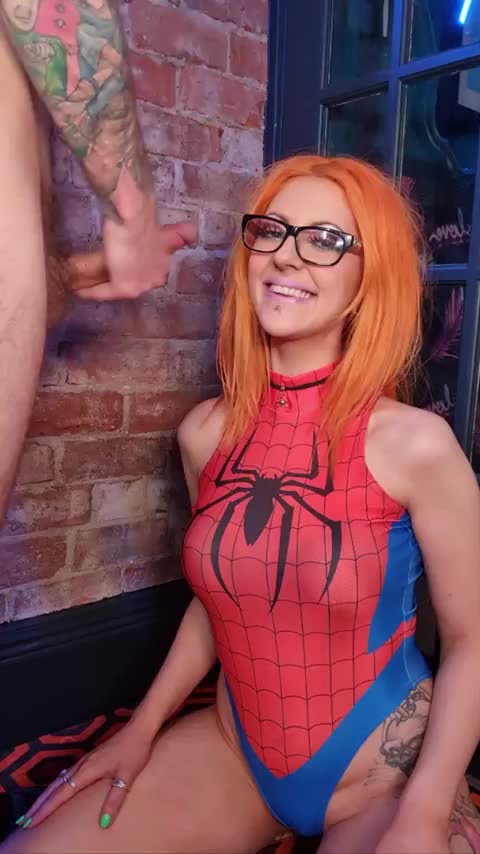 He got his web everywhere : video clip
