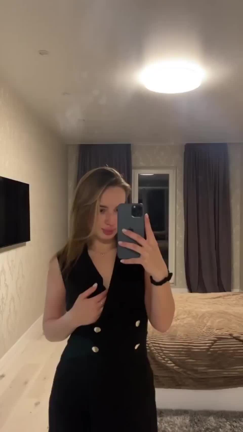 I like showing off for this sub at work : video clip