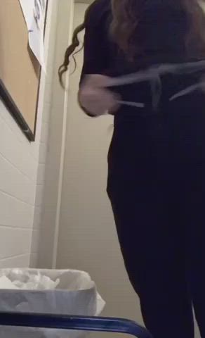 Want to join my next bathroom break & use your fingers instead? : video clip