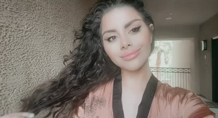Just checking the mail with nothing but a robe on 😛 : video clip