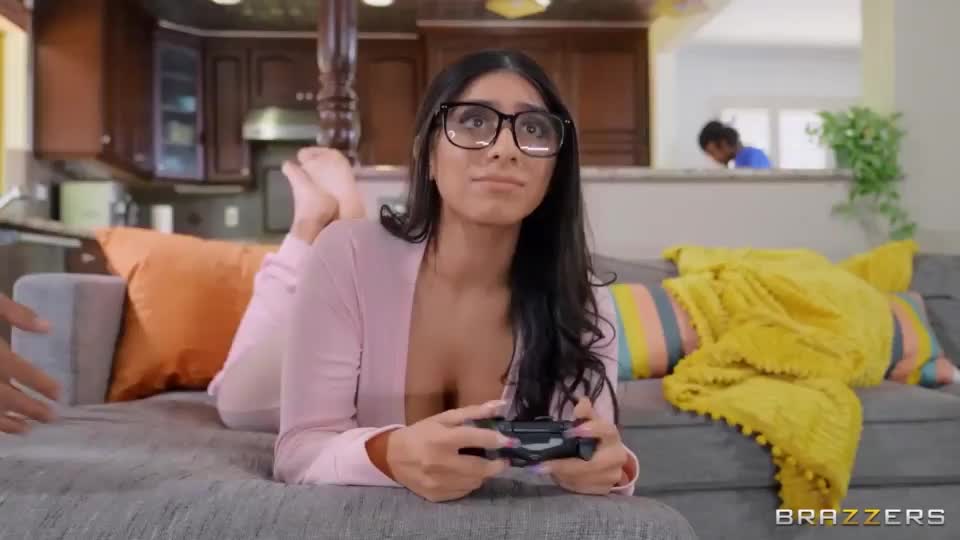 Violet Myers - Free Use & Pussy Juice : video clip