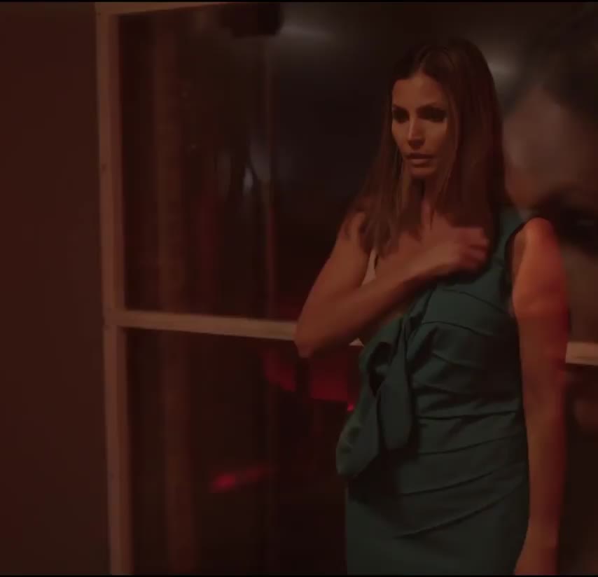 Charisma Carpenter : video clip