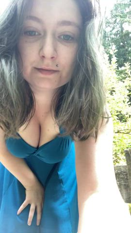Been feeling really self conscious lately. Here’s a drop anyways tho! Anybody like slightly chubby natural girls? 💖 : video clip