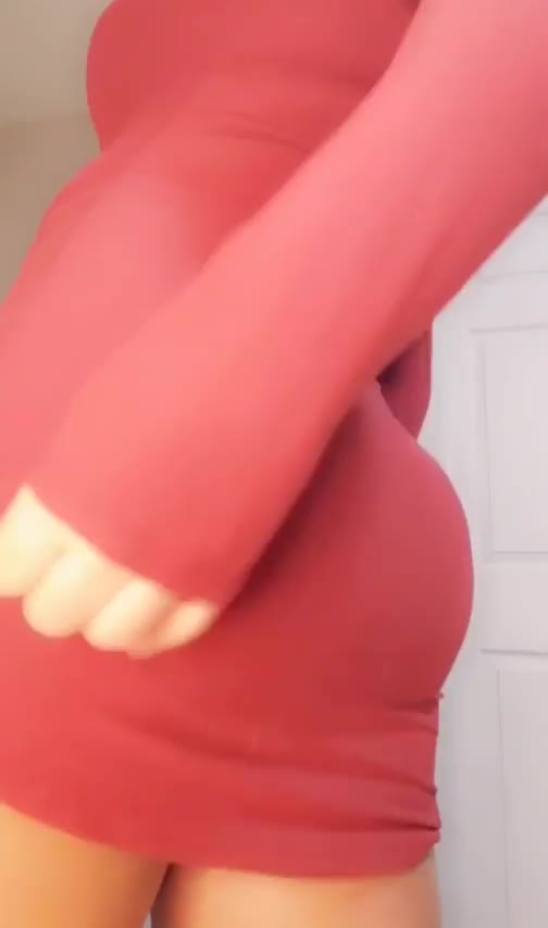 Does this dress make my 19y Korean ass look okay? : video clip