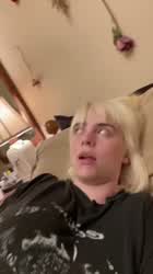 Billie Eilish’s tits : video clip