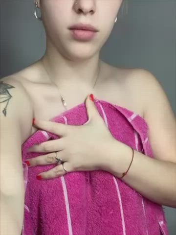 Do you want to play hide and seek with me... there is a lot to find haha : video clip