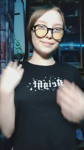 My pale tits won't tan in the sun : video clip
