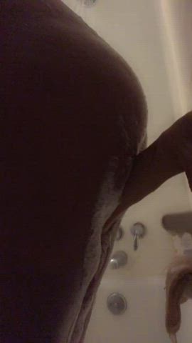 What would you do if I teased your cock like that? 🚿🧼 : video clip