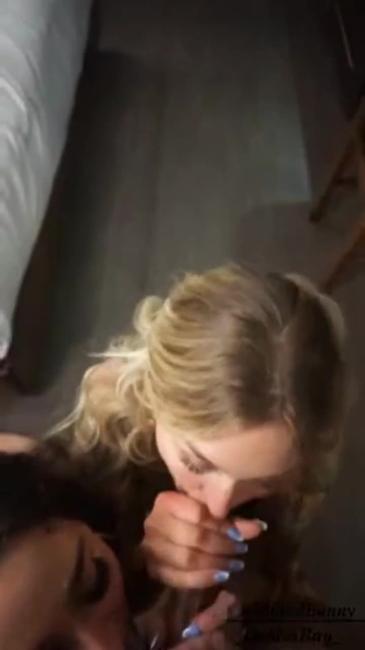 Always more fun with a friend : video clip