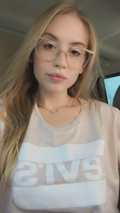Bored at the drive-thru again [F] 🤭 : video clip
