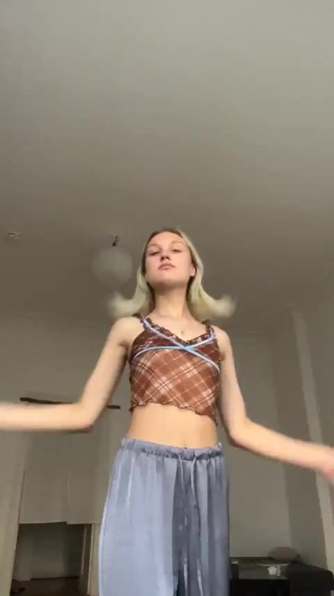 I really want your cum in my pussy : video clip