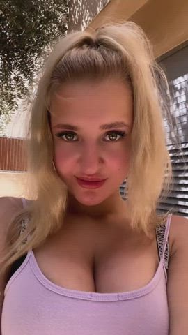 hope my neighbours didn't mind me doing dirty stuff in my parents garden.. but please don't tell my dad haha : video clip