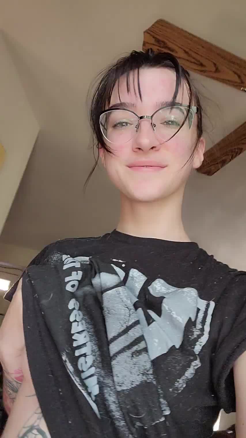 please give me a creampie : video clip