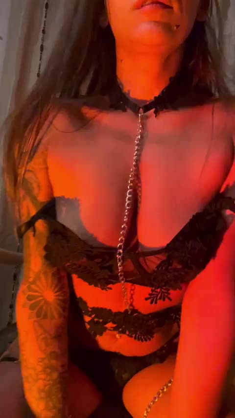 Guide me back to your room : video clip